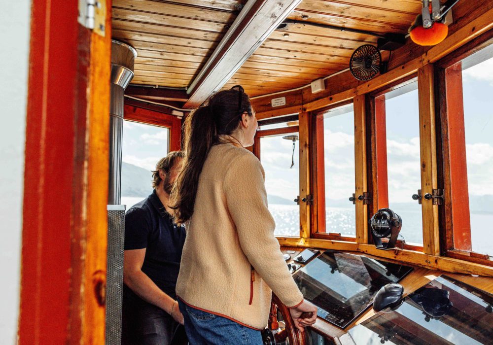 En koselig time på sundet – båttur i Tromsø med Hermes II (5)