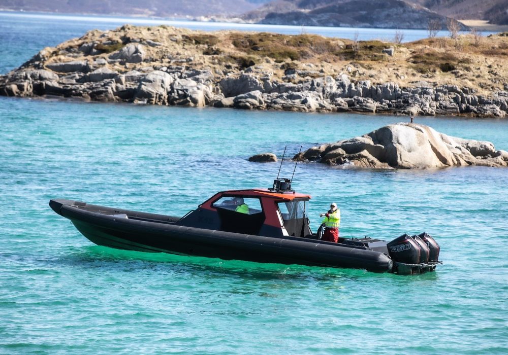 Private cruise by High Speed RIB – boat tour in Tromsø with Hermes II (9)